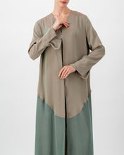 Load image into Gallery viewer, Style 61 - Light Grain Crepe - Dark Green
