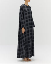 Load image into Gallery viewer, Style 55 - Chequed Crepe - Gray

