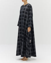 Load image into Gallery viewer, Style 55 - Chequed Crepe - Gray
