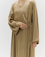 Load image into Gallery viewer, Style 50 - Two Tone Crepe - Wood
