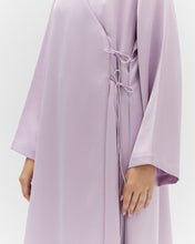 Load image into Gallery viewer, Style 50 - Satin - Lilac
