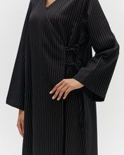 Load image into Gallery viewer, Style 50 - Stripe Gaberdine - Black
