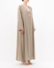 Load image into Gallery viewer, Style 43 - Crepe - Sand
