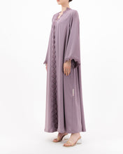 Load image into Gallery viewer, Style 46 - Crepe - Lilac
