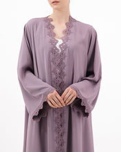 Load image into Gallery viewer, Style 46 - Crepe - Lilac
