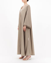 Load image into Gallery viewer, Style 46 - Crepe - Sand
