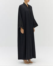 Load image into Gallery viewer, Style 51 - Suede/Crepe - Black
