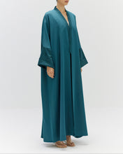 Load image into Gallery viewer, Style 51 - Suede/Crepe - Teal
